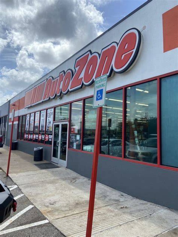 AutoZone Hours (2023 Updated)
