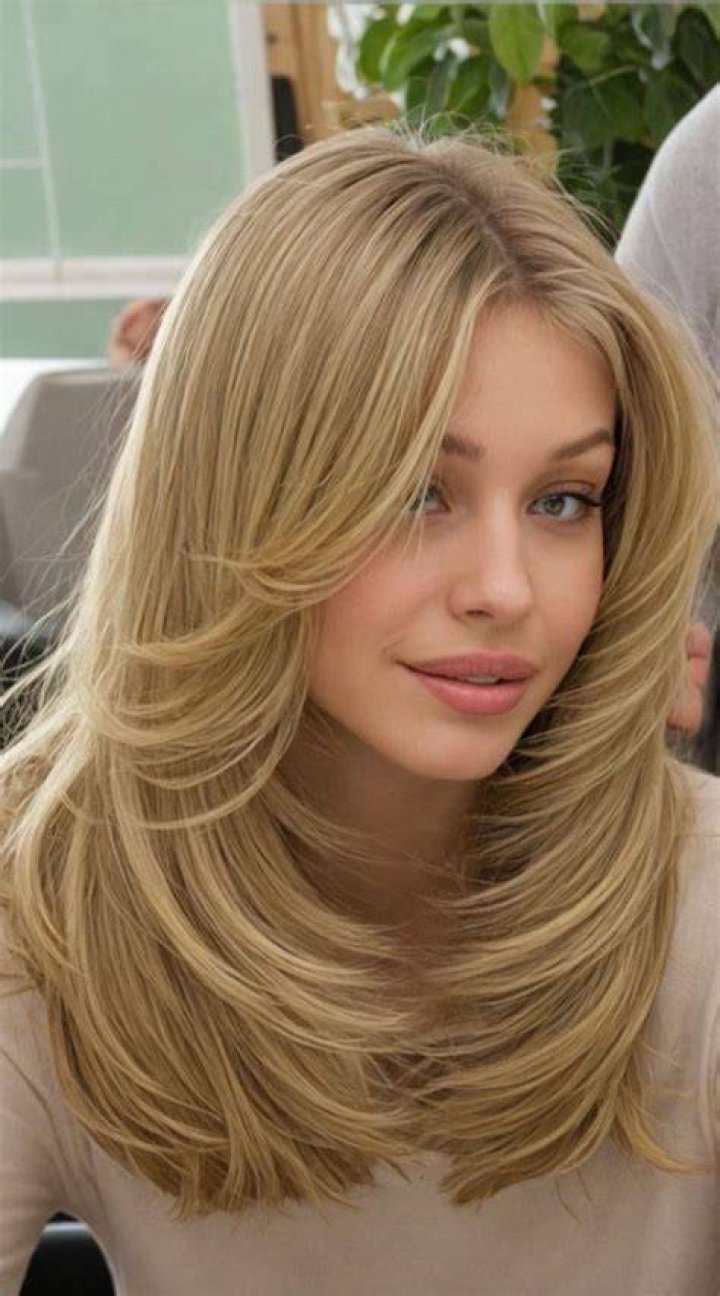 Hair, Face, Blond, Hairstyle, Layered hair, Beauty, Shoulder, Chin, Long hair, Premiere, Hair, Face, Blond, Hairstyle, Layered hair, Beauty, Shoulder, Chin, Long hair, Premiere,