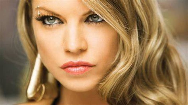Hair, Hairstyle, Blond, Eyebrow, Layered hair, Long hair, Beauty, Lip, Brown hair, Bangs, Hair, Hairstyle, Blond, Eyebrow, Layered hair, Long hair, Beauty, Lip, Brown hair, Bangs,