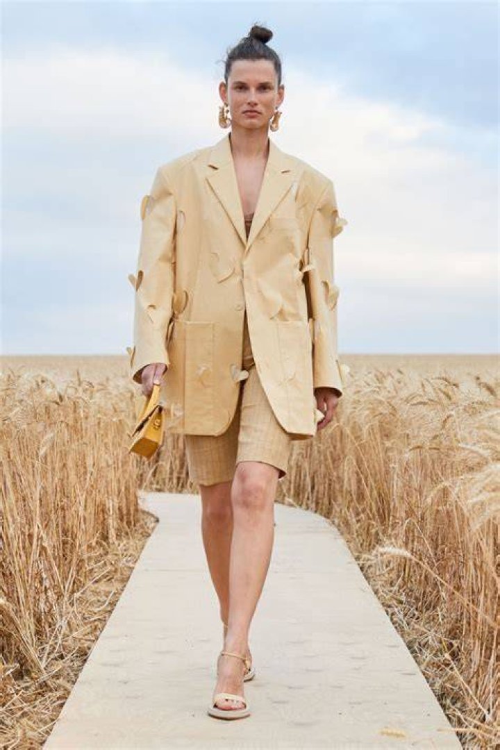 jacquemus ss21 show looks