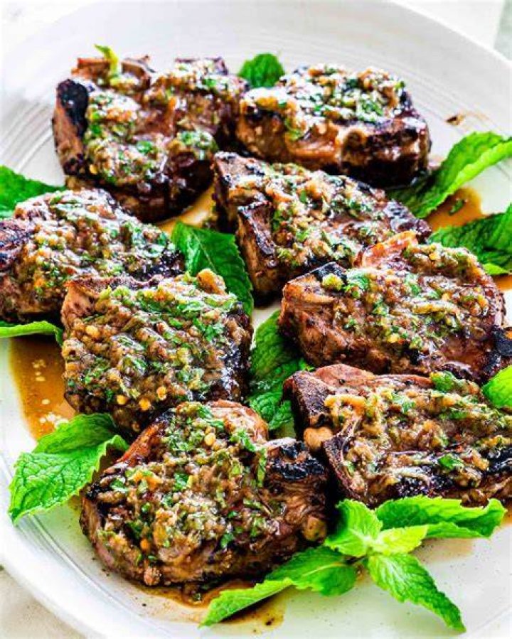 Lamb Chops with Mint Sauce and Mushrooms Recipe