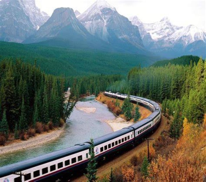 Mountainous landforms, Mountain, Transport, Mountain pass, Mountain range, Sky, Wilderness, Tree, Alps, Mode of transport, Mountainous landforms, Mountain, Transport, Mountain pass, Mountain range, Sky, Wilderness, Tree, Alps, Mode of transport,