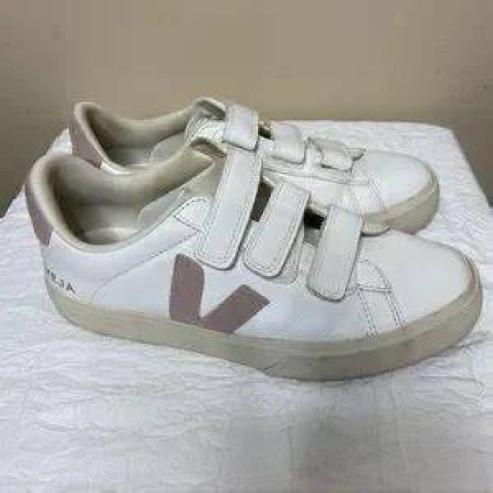 Recife Triple-Grip Sneakers