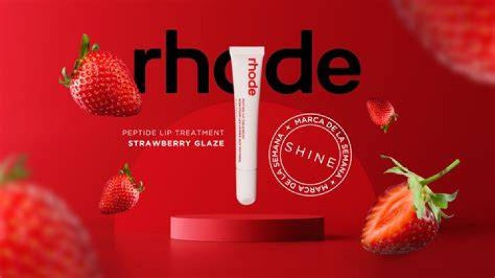 Strawberry Glaze Peptide Lip Treatment