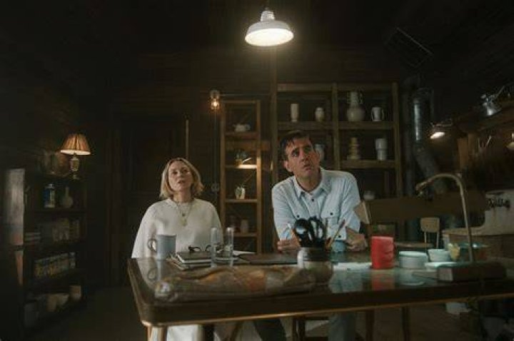 the watcher l to r jennifer coolidge as karen calhoun, naomi watts as nora brannock, bobby cannavale as dean brannock in episode 101 of the watcher cr eric liebowitznetflix © 2022 the watcher l to r jennifer coolidge as karen calhoun, naomi watts as nora brannock, bobby cannavale as dean brannock in episode 101 of the watcher cr eric liebowitznetflix © 2022